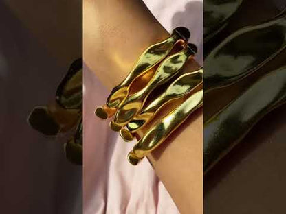 Gold Wavy Bangle